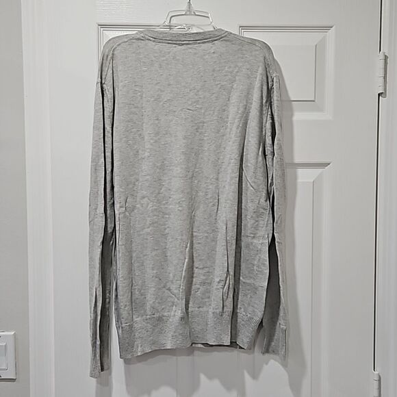 American Eagle Pullover Sweater - Picture 3 of 3